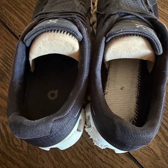 On Cloud 5 Black Women's Running Shoes Size 9.5 - Picture 13 of 14